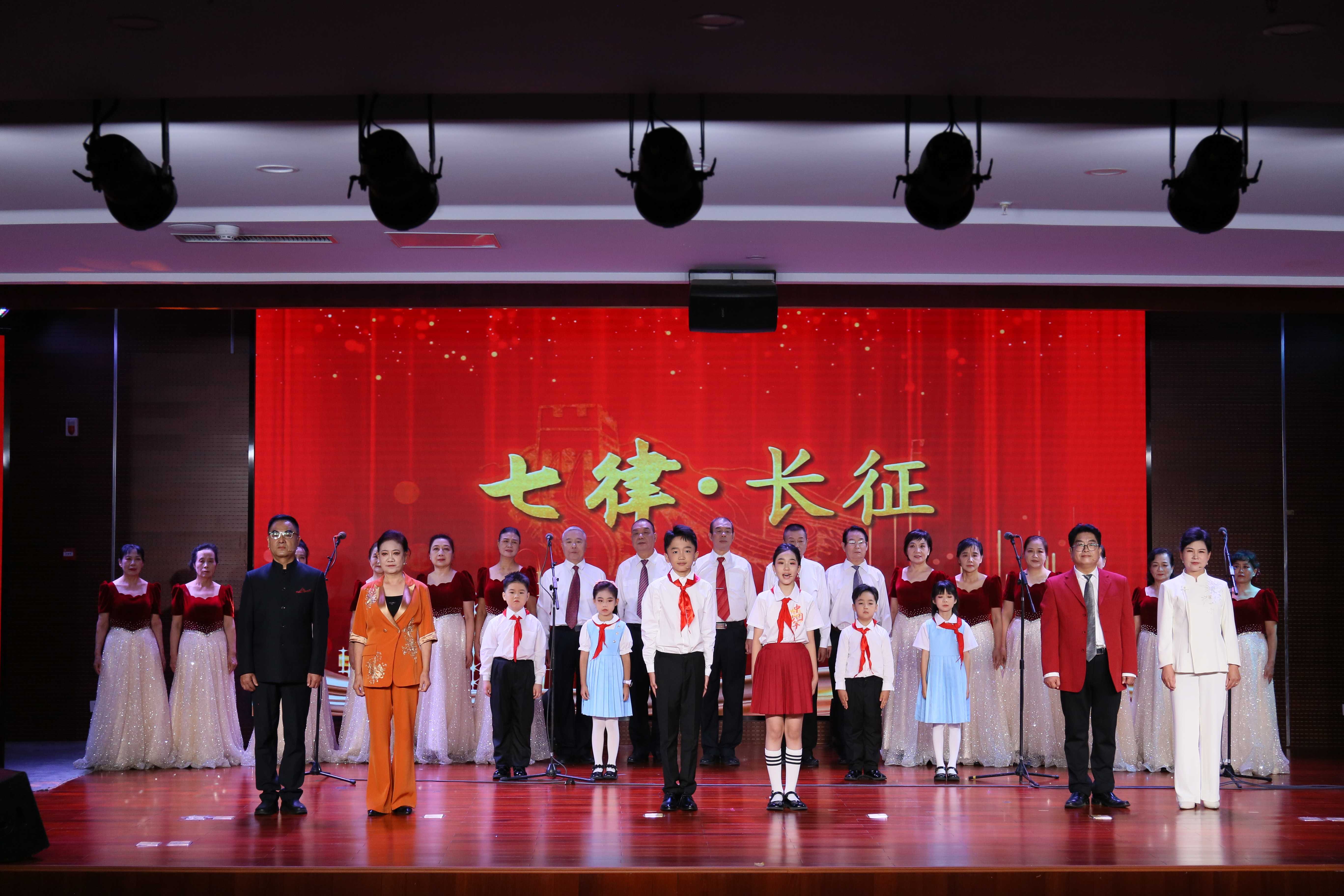 6.豫图“童梦剧社”小读者与志愿者代表齐声联诵经典长征诗词.jpg